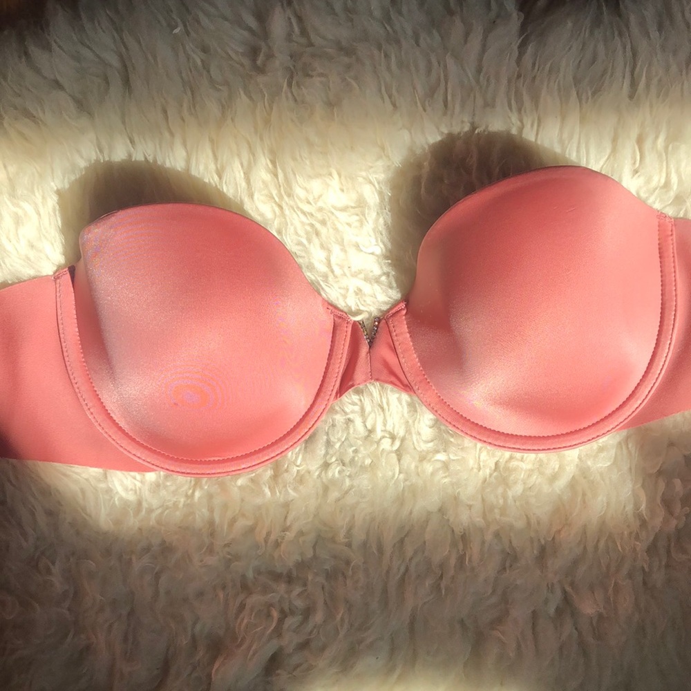 Victoria’s Secret 32D Strapless Bra
